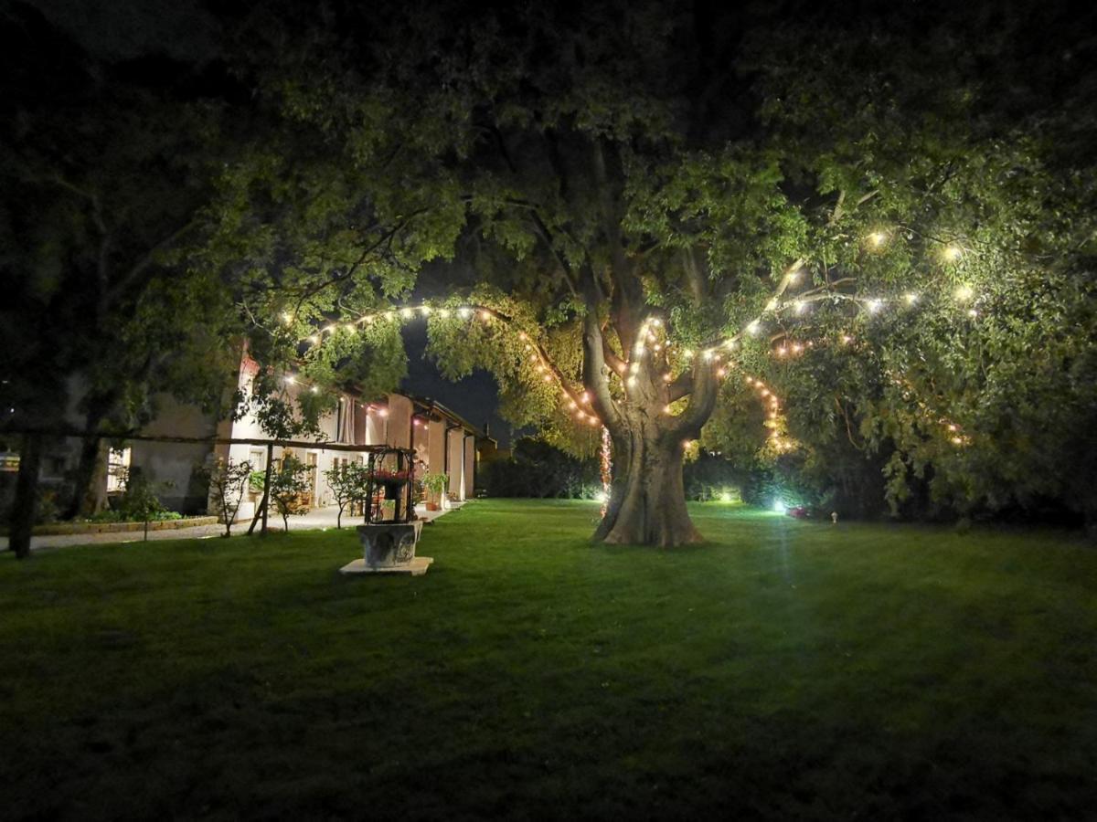 Garda Relais Antica Romelia Bed and Breakfast Montichiari Exteriör bild