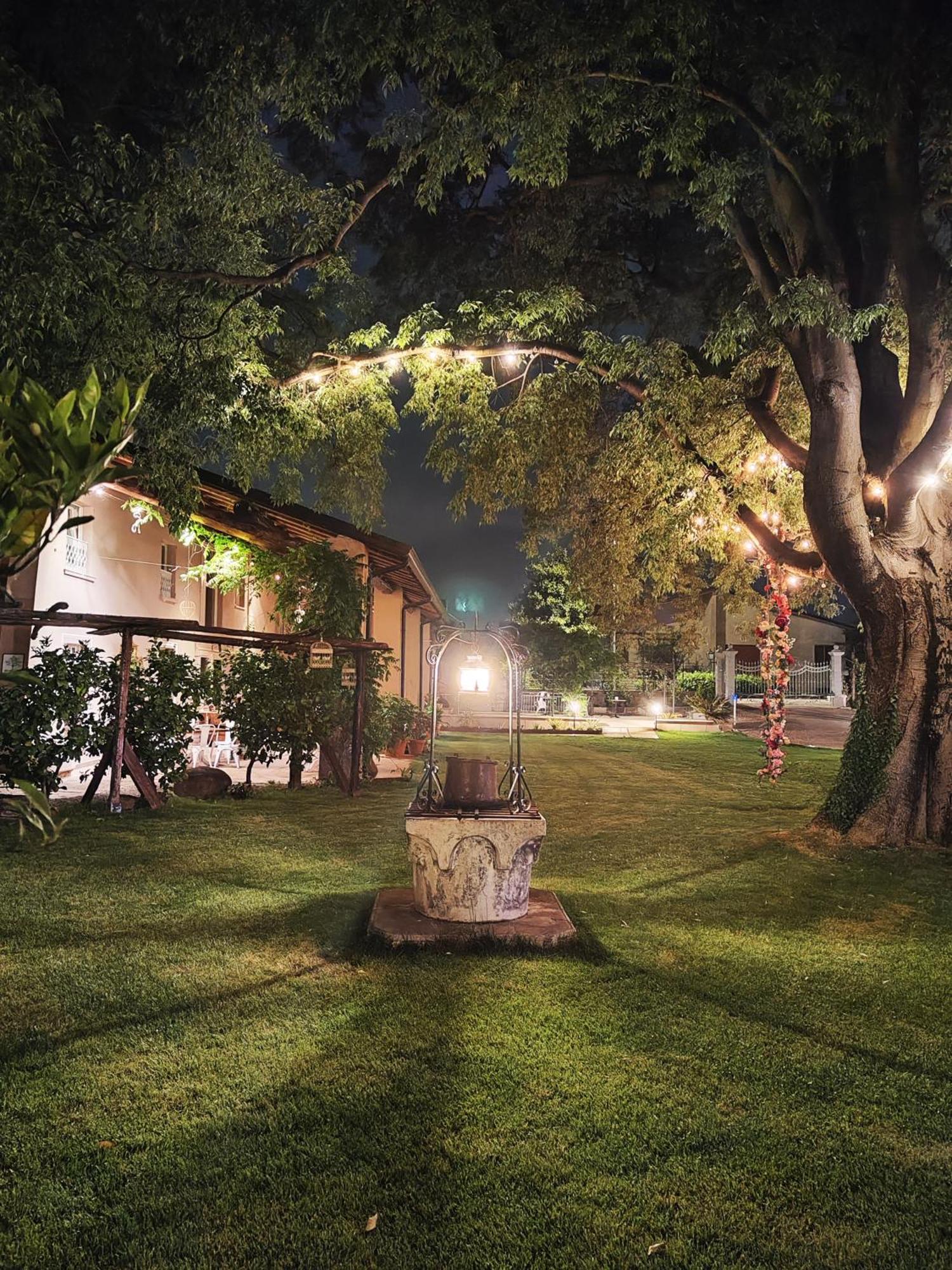 Garda Relais Antica Romelia Bed and Breakfast Montichiari Exteriör bild